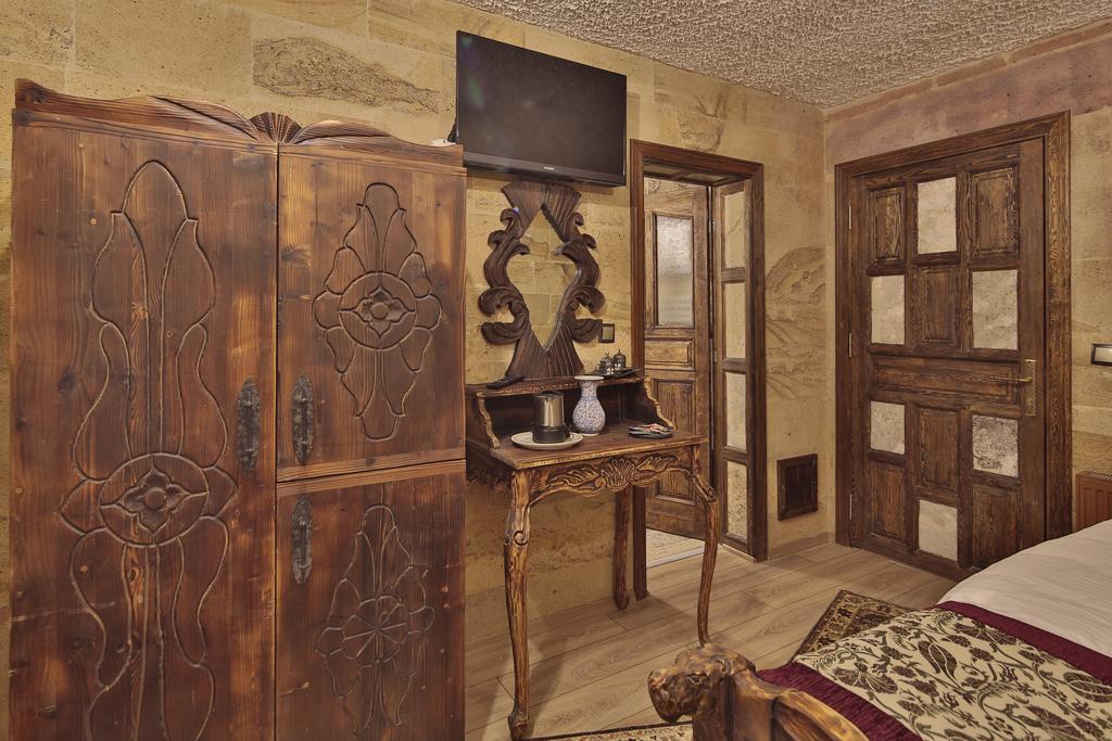 Old Town Stone House 2*